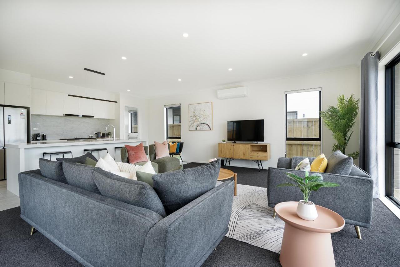 Fabulous River View - Brand New House In Hamilton Exterior foto